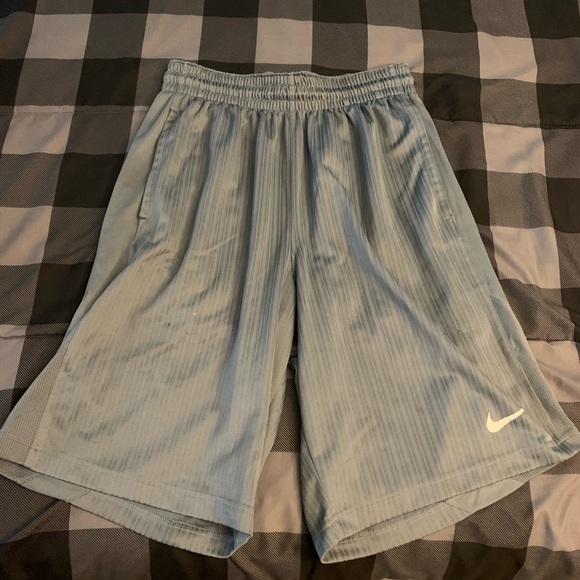 Nike Shorts - Picture 1 of 5